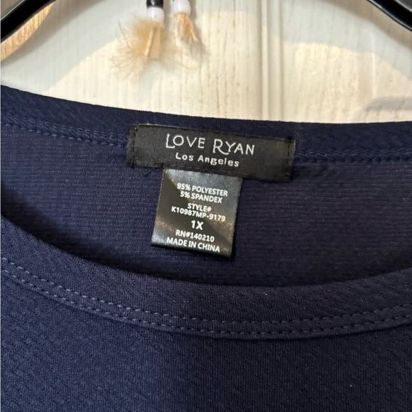 NWOT Love Ryan Navy Textured Knit Top with Knotted Tie Short Sleeves - Picture 3 of 5